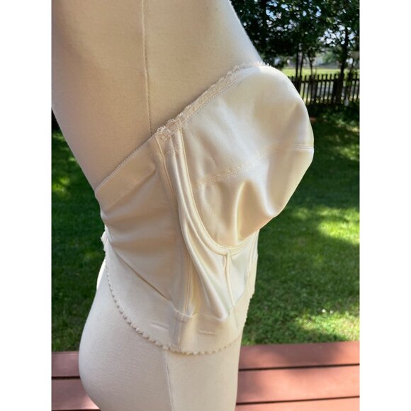 Dominique Ivory Satin Longline Strapless Bra 44DD - Picture 8 of 9